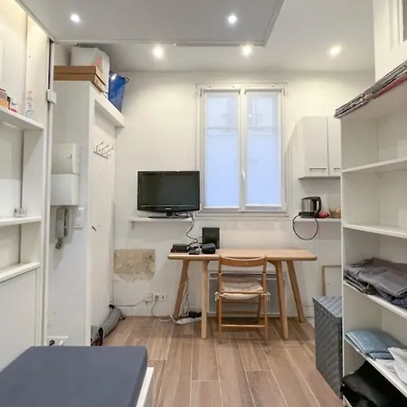 Flexliving - - Gérard * Paris