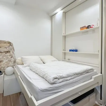 Flexliving - - Gerard *